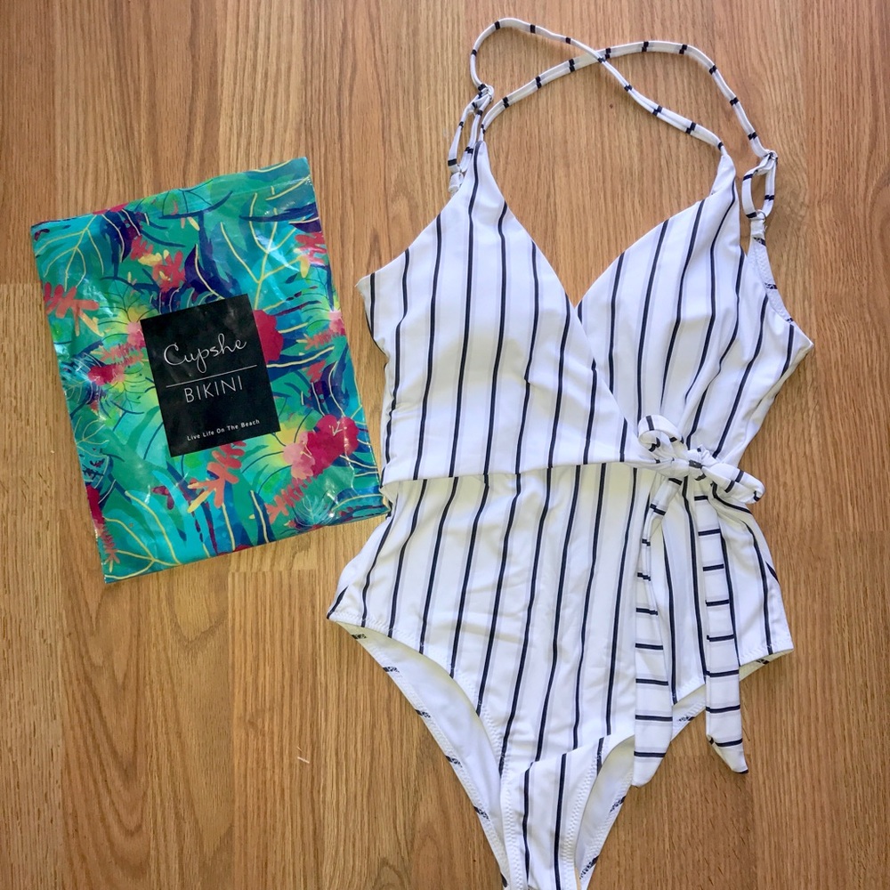 Cupshe one piece swimsuit